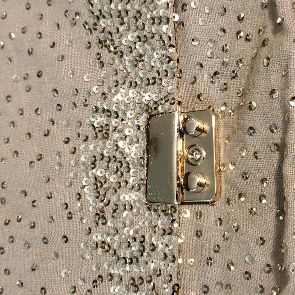 🤎The Limited🤎Khaki, cross-body with sequins.